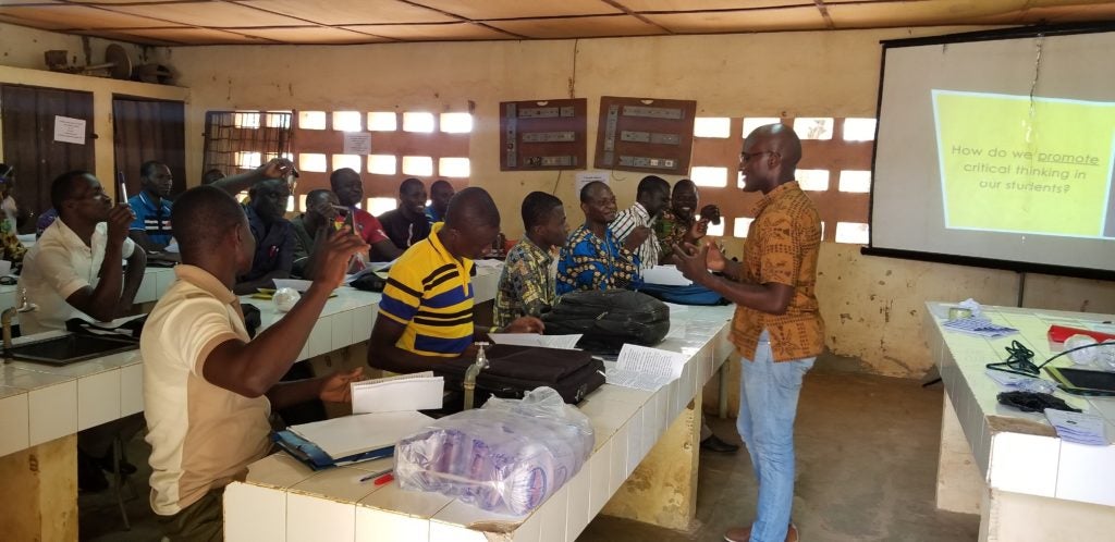 Fellow in Togo leads workshop with teacher trainees